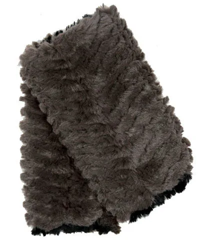 Faux Fur Gift Set - Infinity Scarf and Fingerless Gloves in Gray Chevron